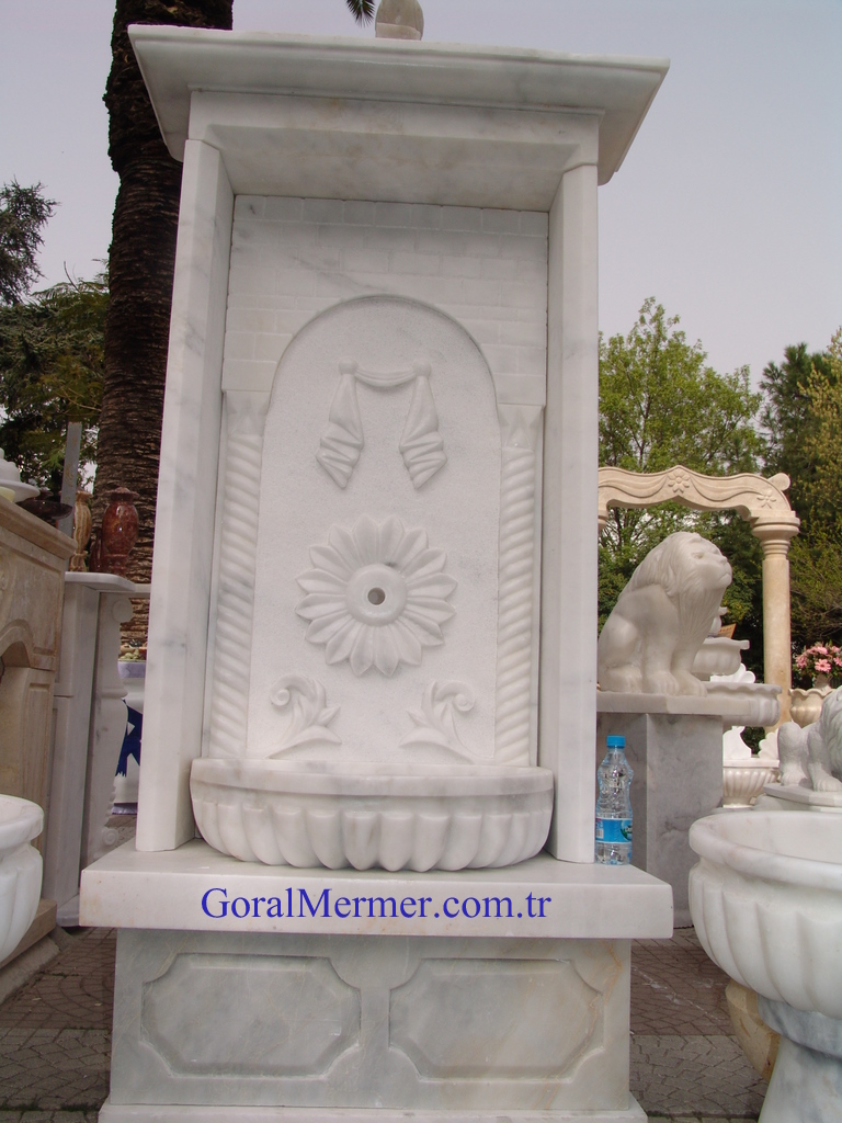 mermer çeşme